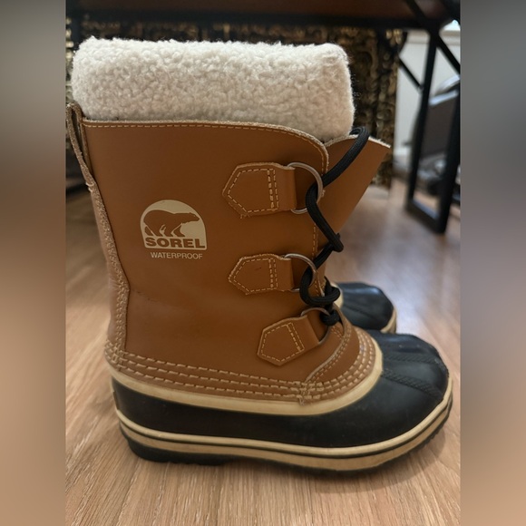 Sorel Kids Tan and Black Waterproof Boots - Picture 1 of 8